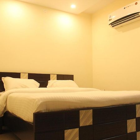 Hotel O Vb Grand Visakhapatnam Zewnętrze zdjęcie