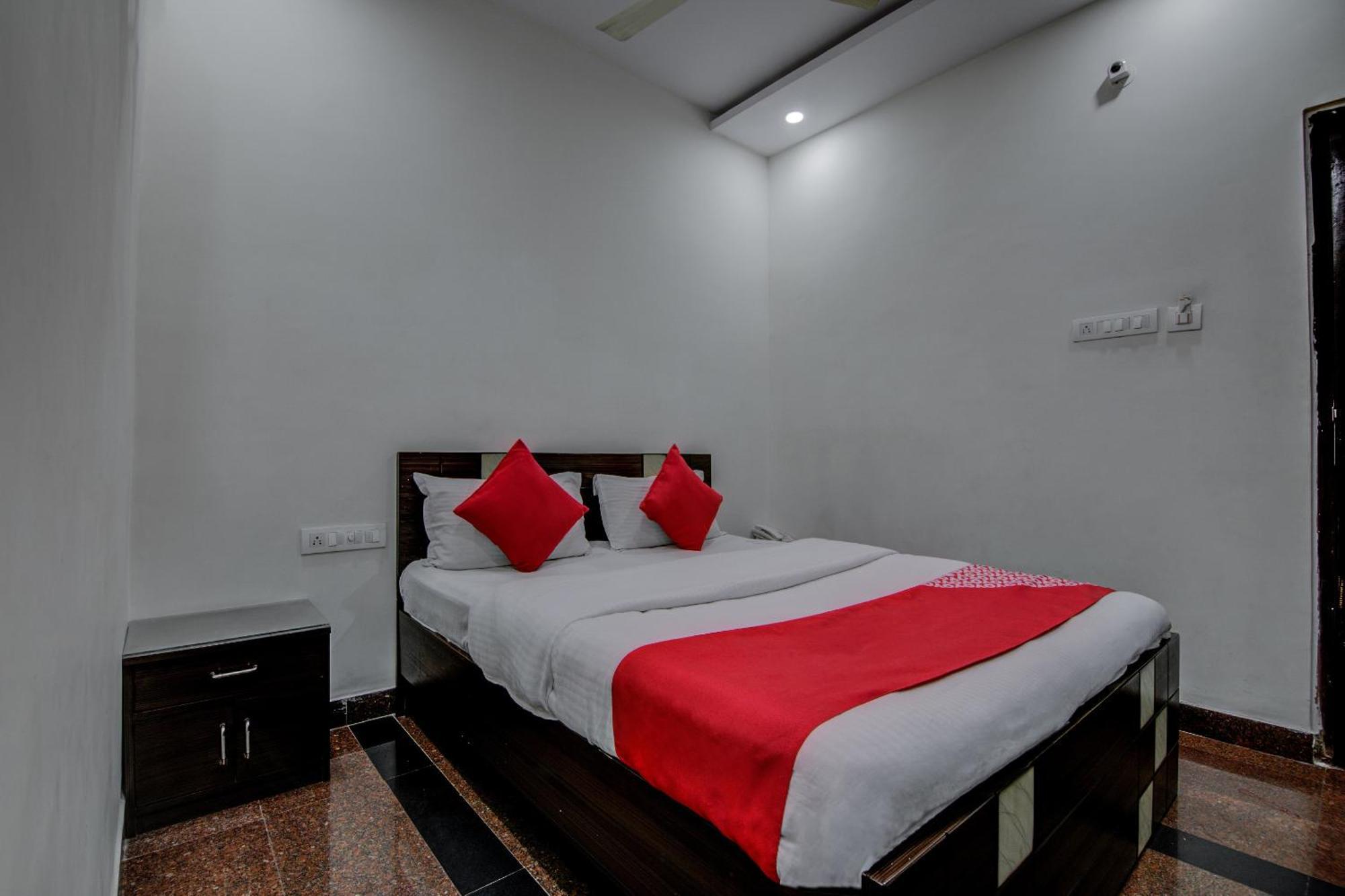 Hotel O Vb Grand Visakhapatnam Zewnętrze zdjęcie