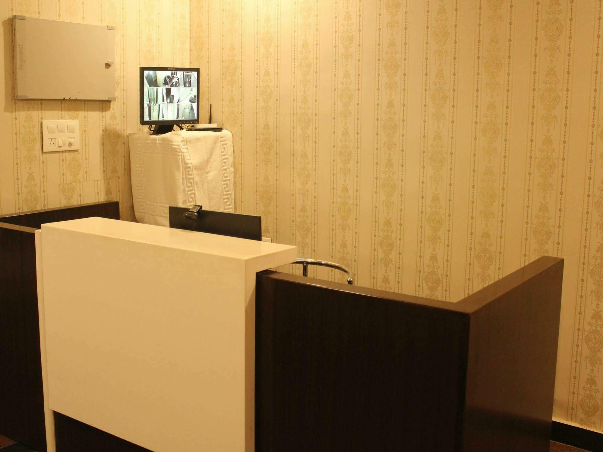 Hotel O Vb Grand Visakhapatnam Zewnętrze zdjęcie